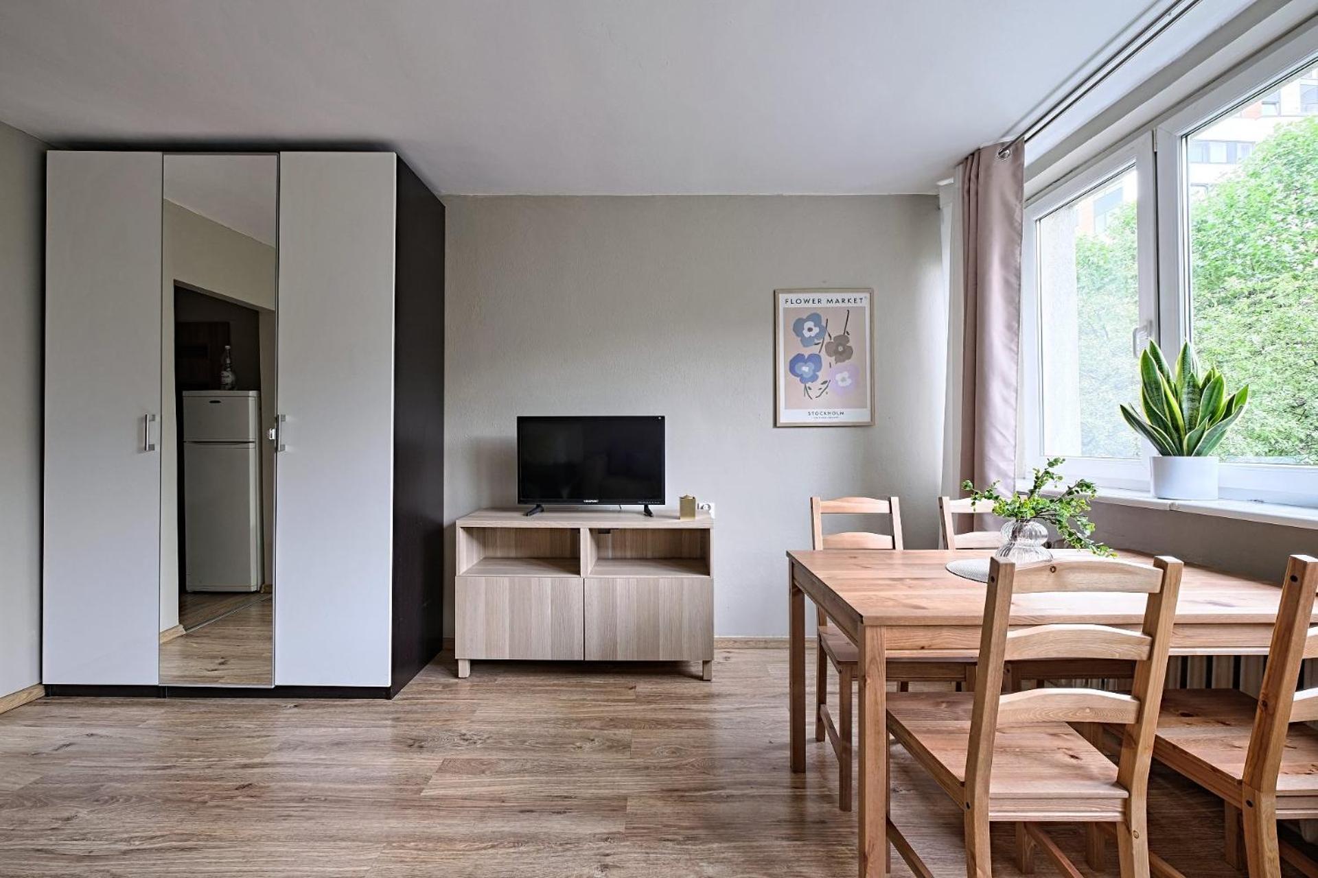 Urbannest - Cozy Studio - Bagno 7 Varsó Kültér fotó
