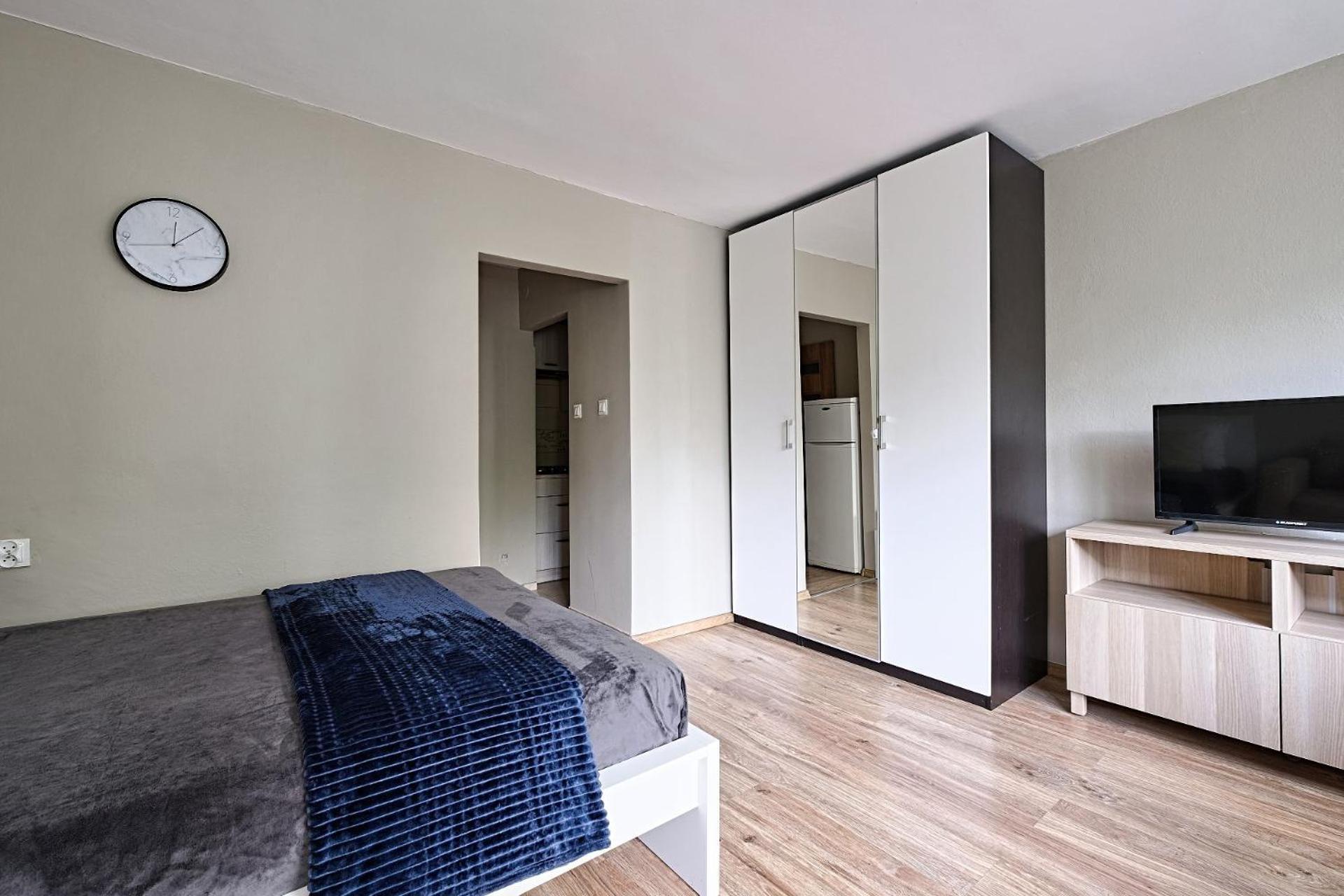 Urbannest - Cozy Studio - Bagno 7 Varsó Kültér fotó